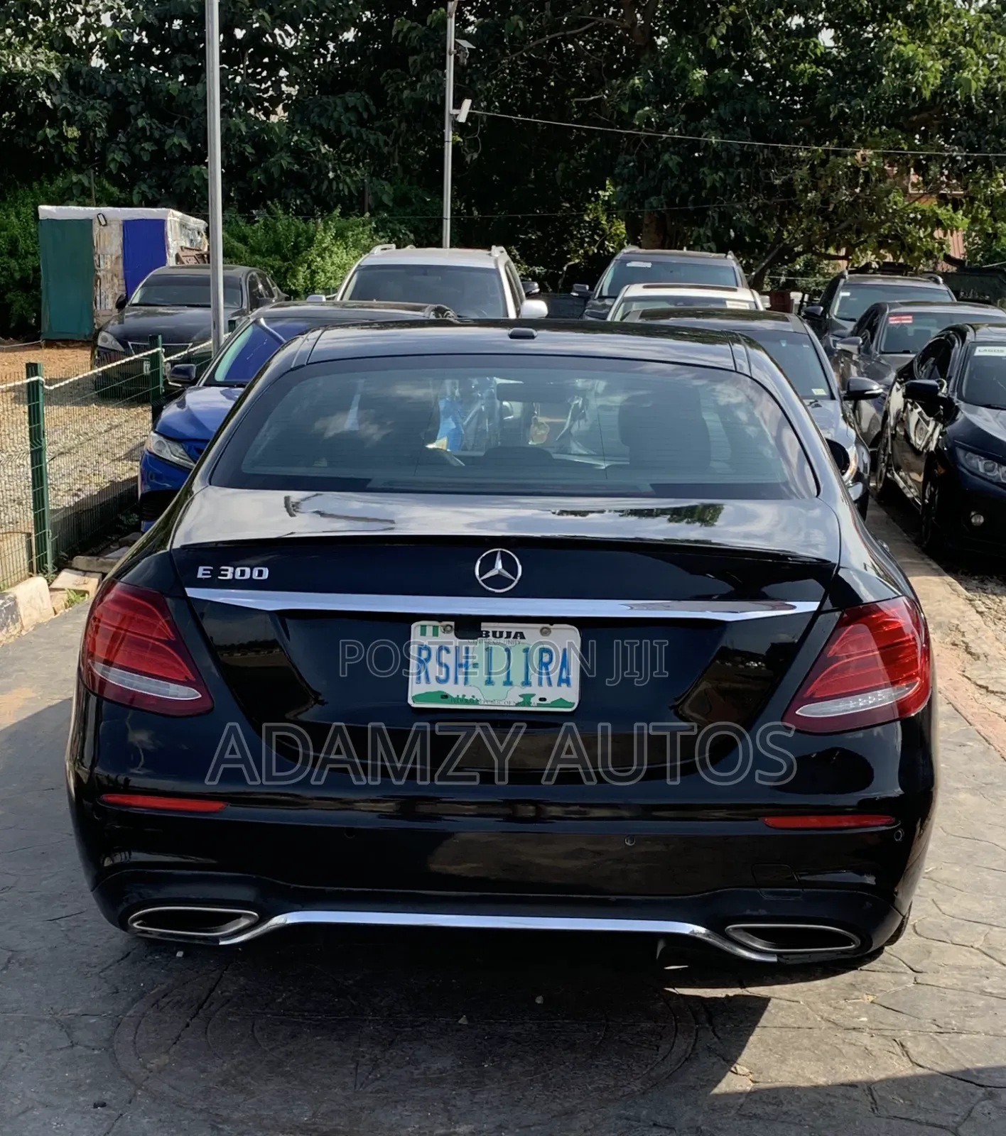 Mercedes-Benz E300 2016 Black