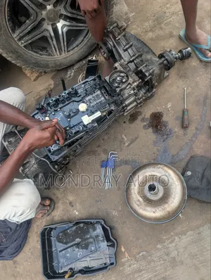 Mercedes Benz Complete Gear Box and VGS Model