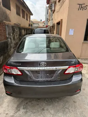 Toyota Corolla LE 4dr Sedan (1.8L 4cyl 4A) 2011 Gray