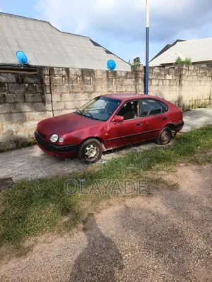 Toyota Corolla 1999 Red