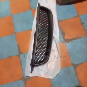 Front Grille Corolla 2005