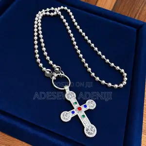 Minimalist Stylish Silver Cross Necklace