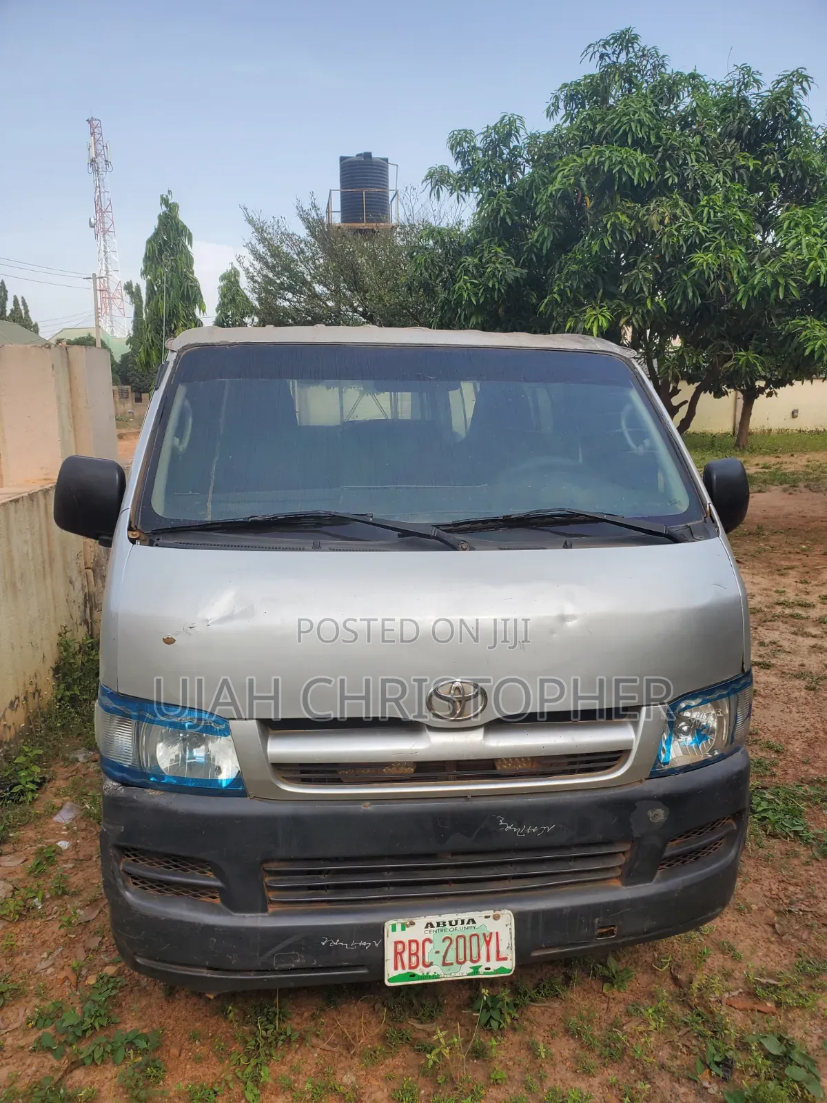 Toyota HiAce 2013 Silver