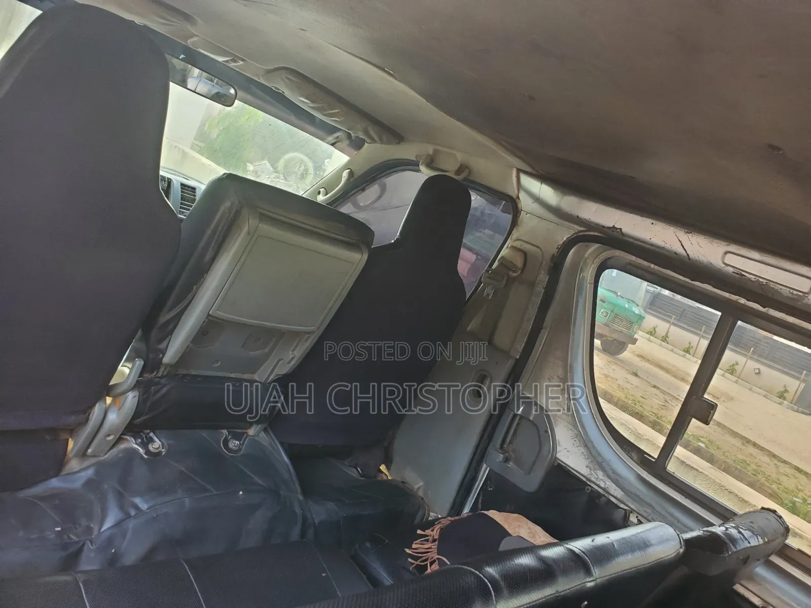 Toyota HiAce 2013 Silver
