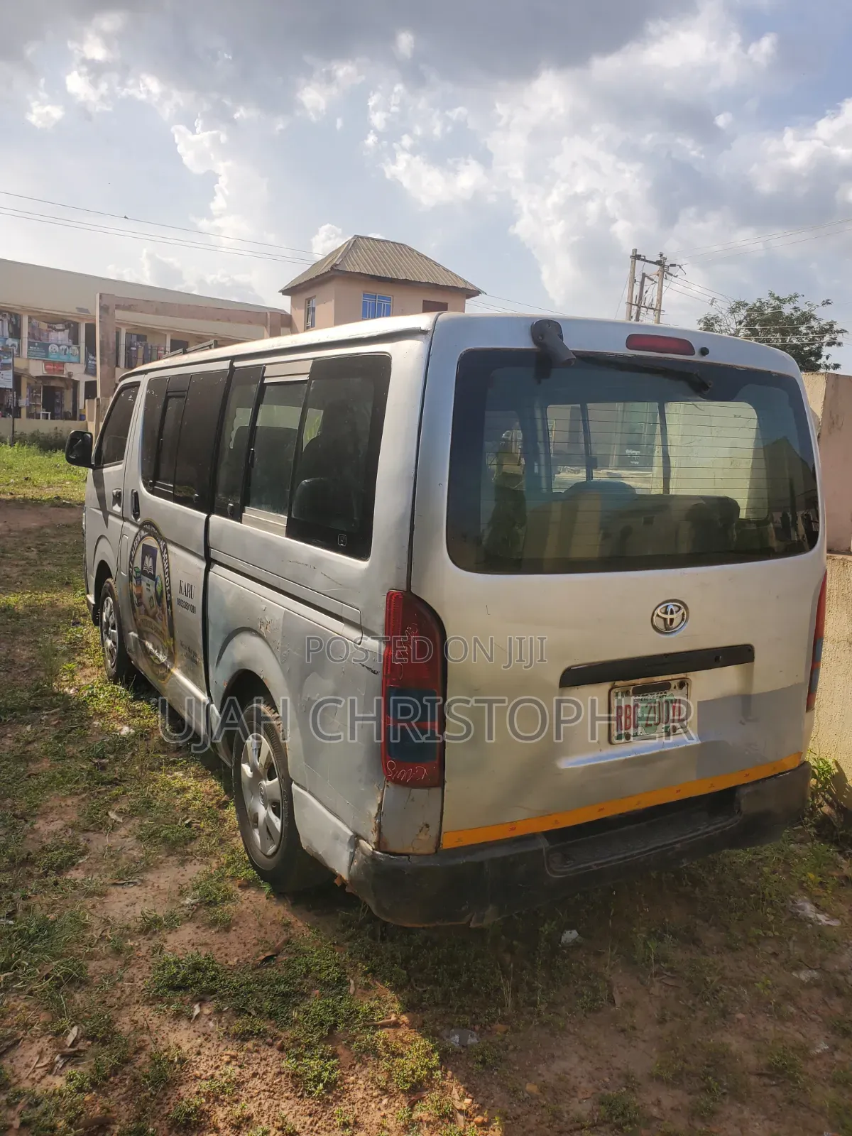 Toyota HiAce 2013 Silver