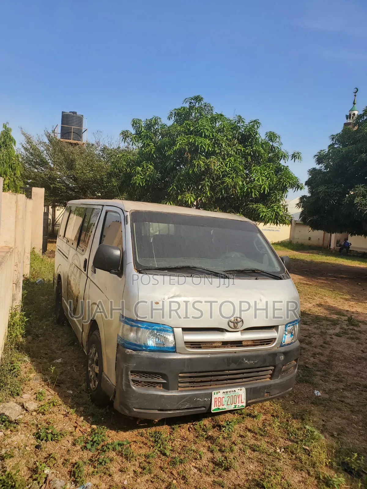 Toyota HiAce 2013 Silver
