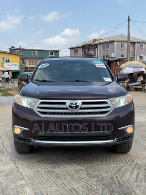 Toyota Highlander Limited 3.5l 4WD 2013 Burgundy