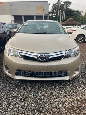 Toyota Camry Hybrid LE 2012 Gold