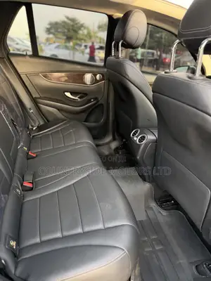 Mercedes-Benz GLC-Class 2016 Silver