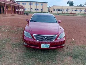 Lexus LS 2008 Red