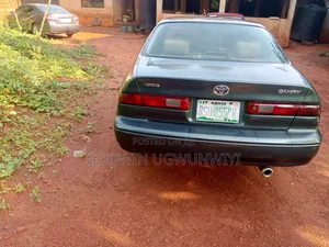 Toyota Camry Automatic 1999 Green