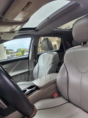 Toyota Venza 2011
