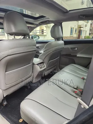 Toyota Venza 2011