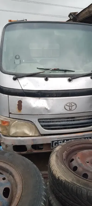 Toyota Truck Vehicles 2002 Silver