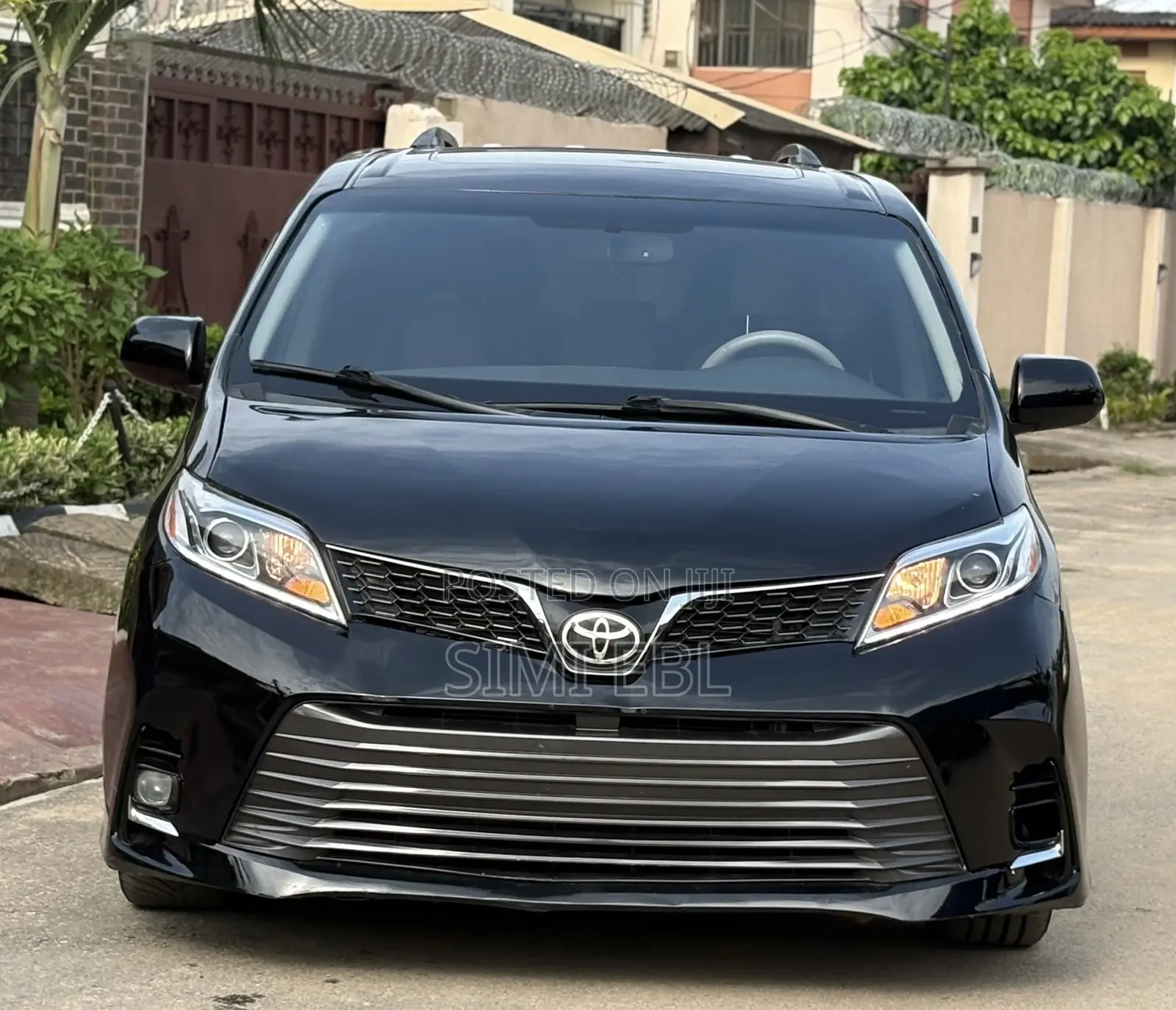 Toyota Sienna 2012 Black