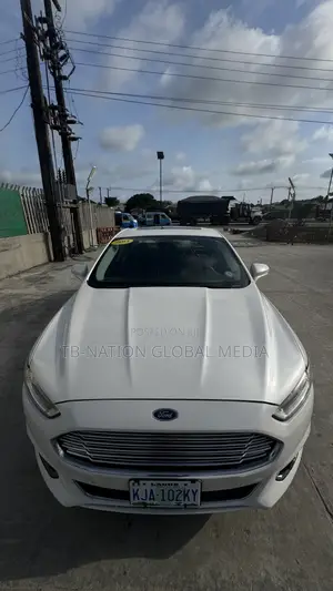 Ford Fusion S 2013 White