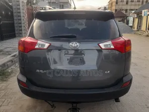 Toyota RAV4 LE 4dr SUV AWD (2.5L 4cyl 6A) 2015 Gray