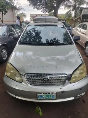 Toyota Corolla 2004 Silver