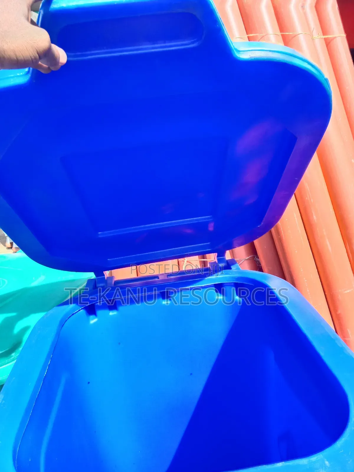 Geepee 240-Litre Plastic Wheelie Waste Bin