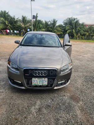 Audi A4 2009 Gold