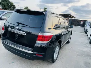 Toyota Highlander 2012 Black