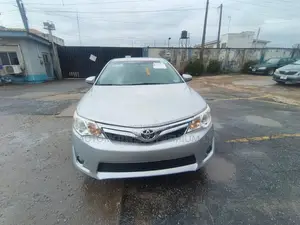 Toyota Camry LE 4dr Sedan (2.5L 4cyl 6A) 2012 Silver