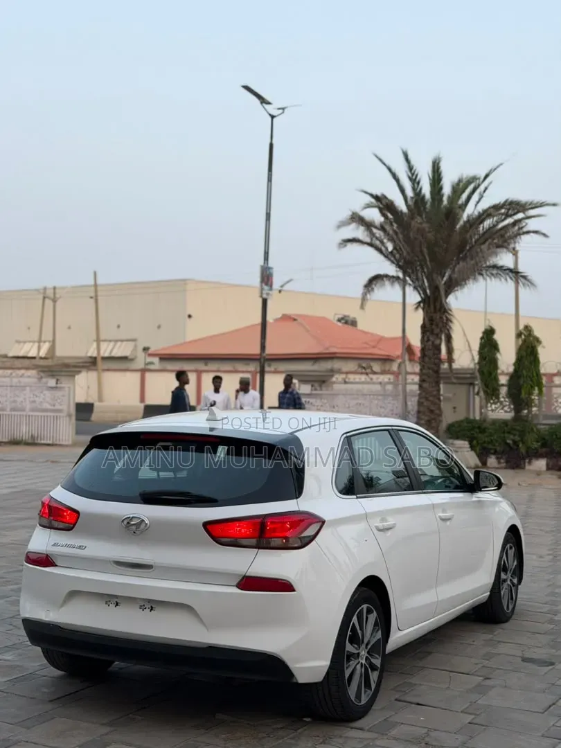 Hyundai Elantra SE 2018 White