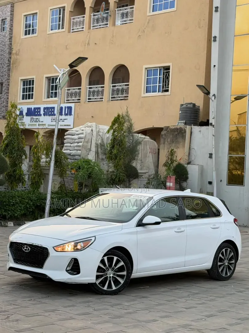 Hyundai Elantra SE 2018 White