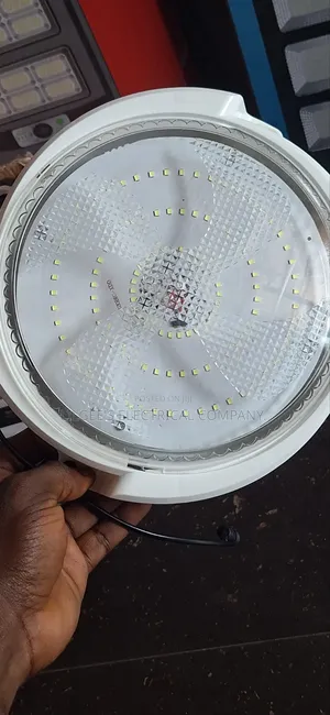 Solar Powered 100 Watts Led Surface Light