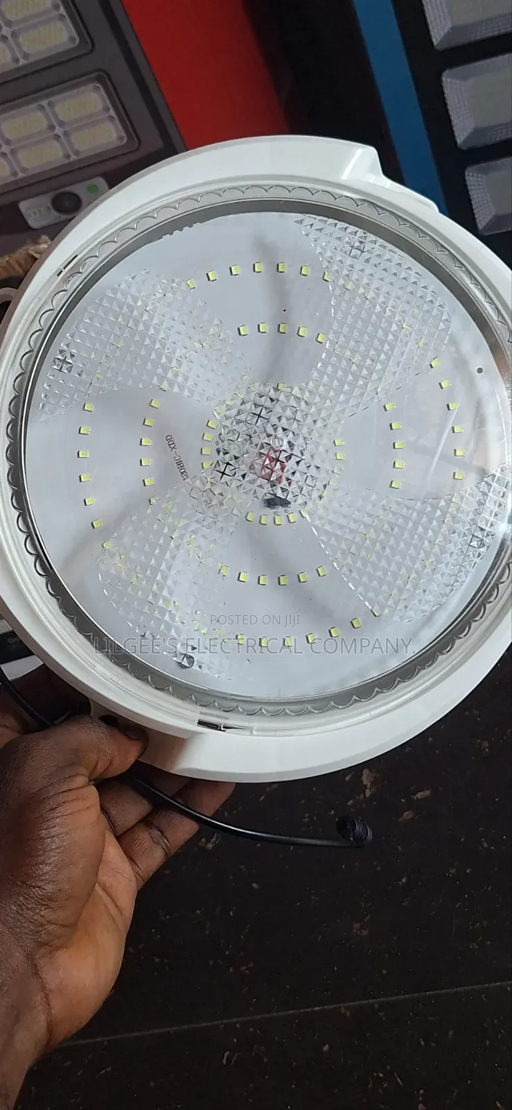 Solar Powered 100 Watts Led Surface Light