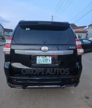 Toyota Land Cruiser Prado 2017 Black