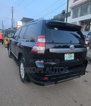 Toyota Land Cruiser Prado 2017 Black