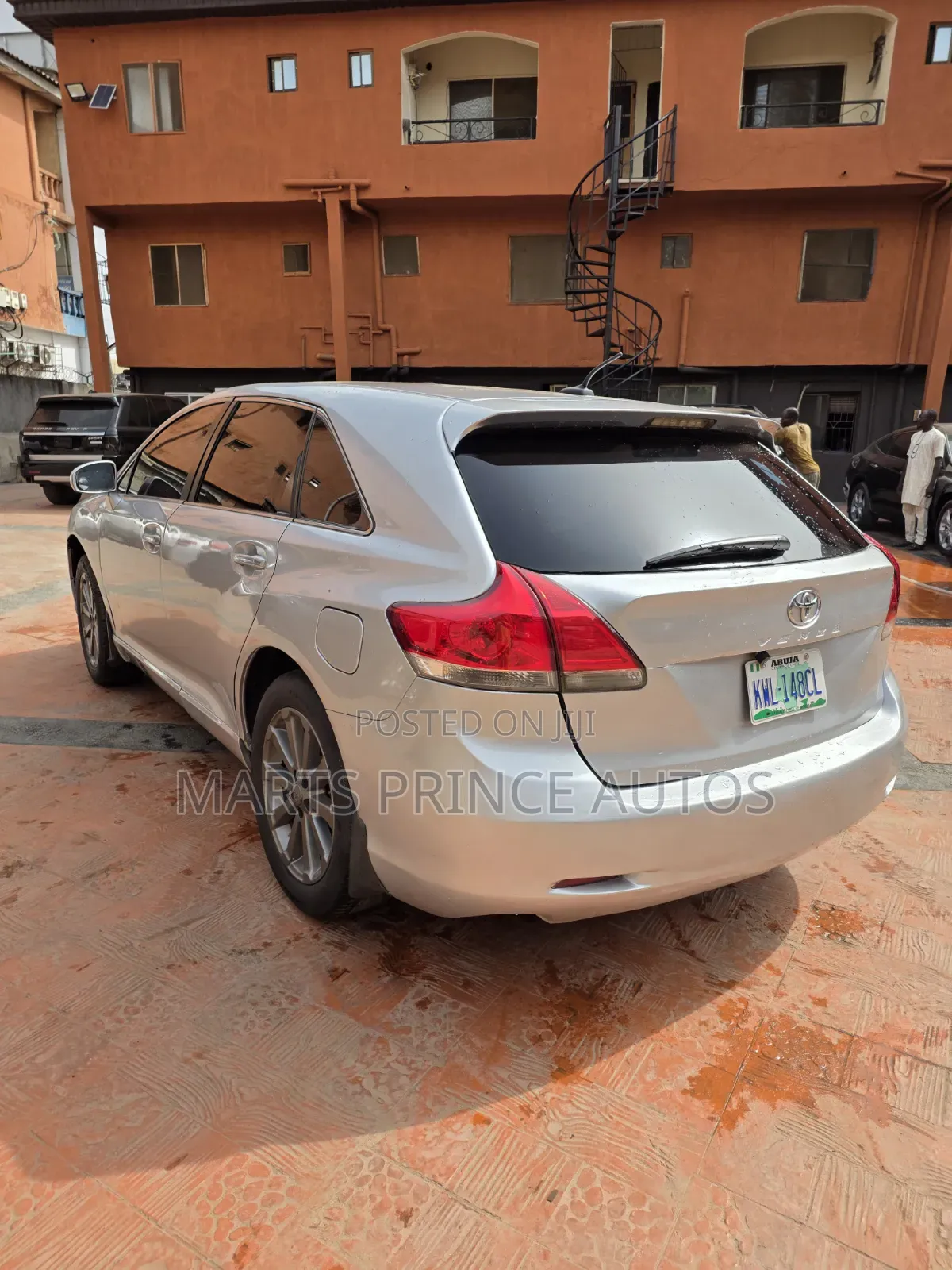 Toyota Venza LE 2012 Silver