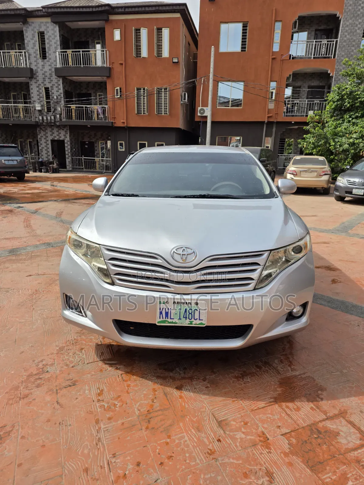 Toyota Venza LE 2012 Silver