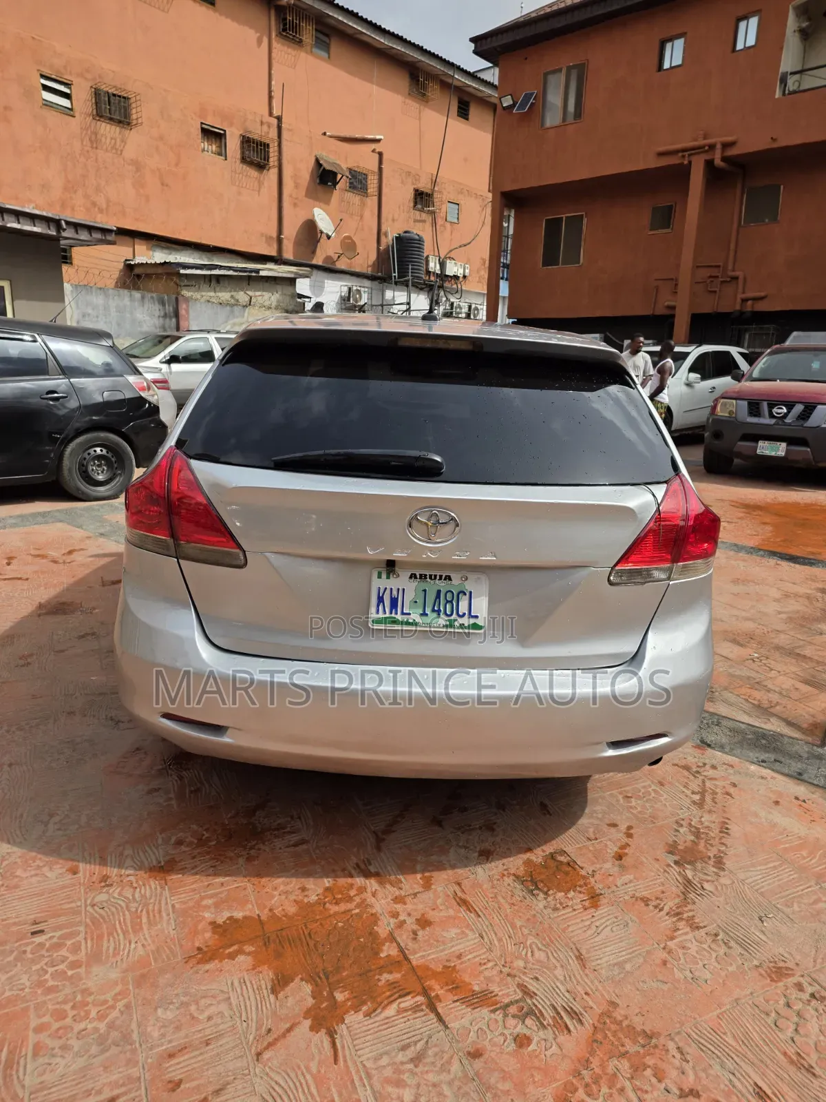 Toyota Venza LE 2012 Silver