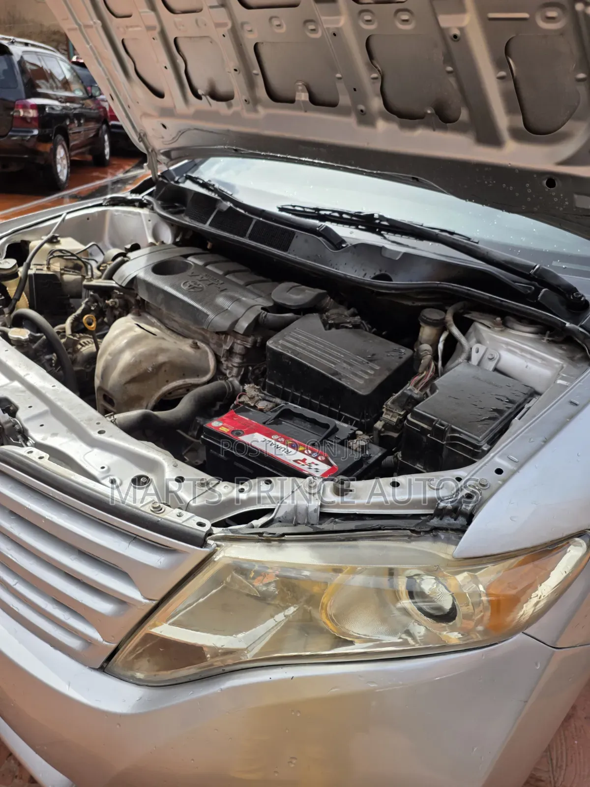 Toyota Venza LE 2012 Silver