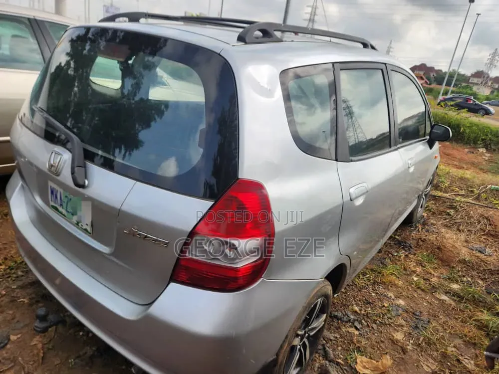 Honda Jazz 2006 Silver