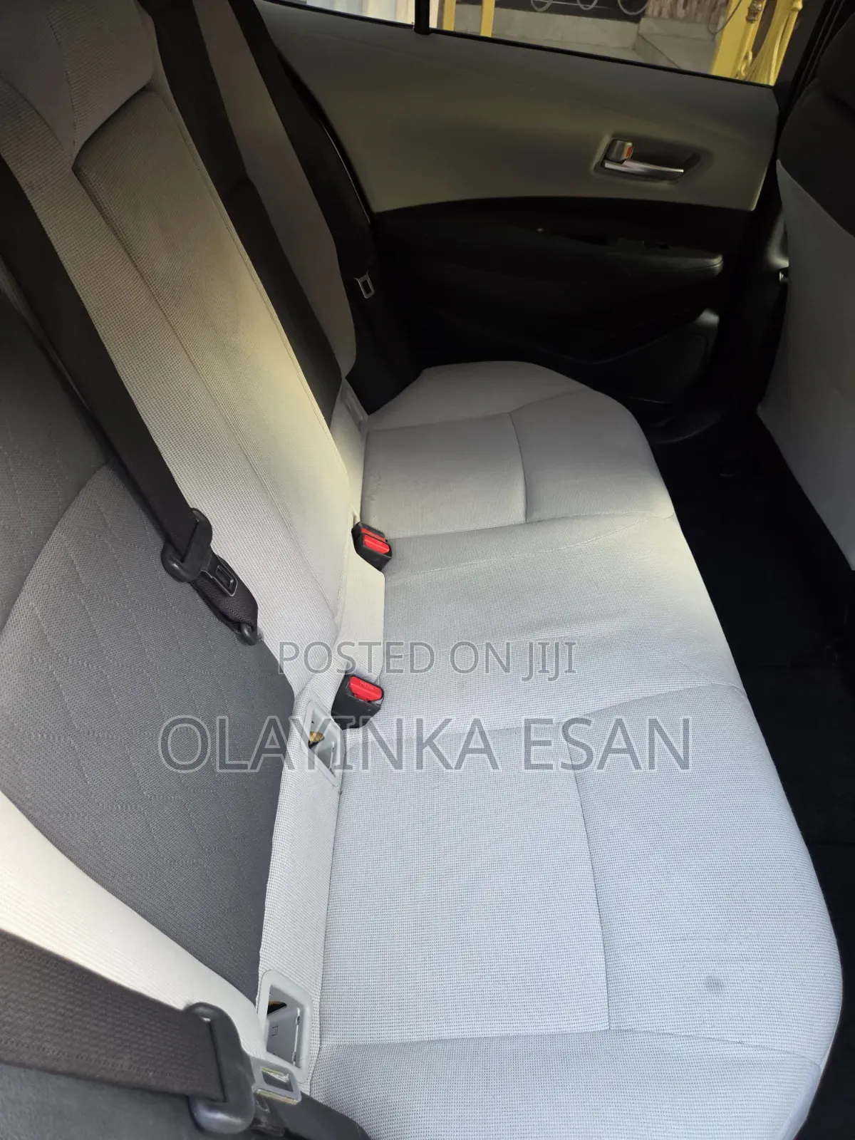 Toyota Corolla LE 2020 White