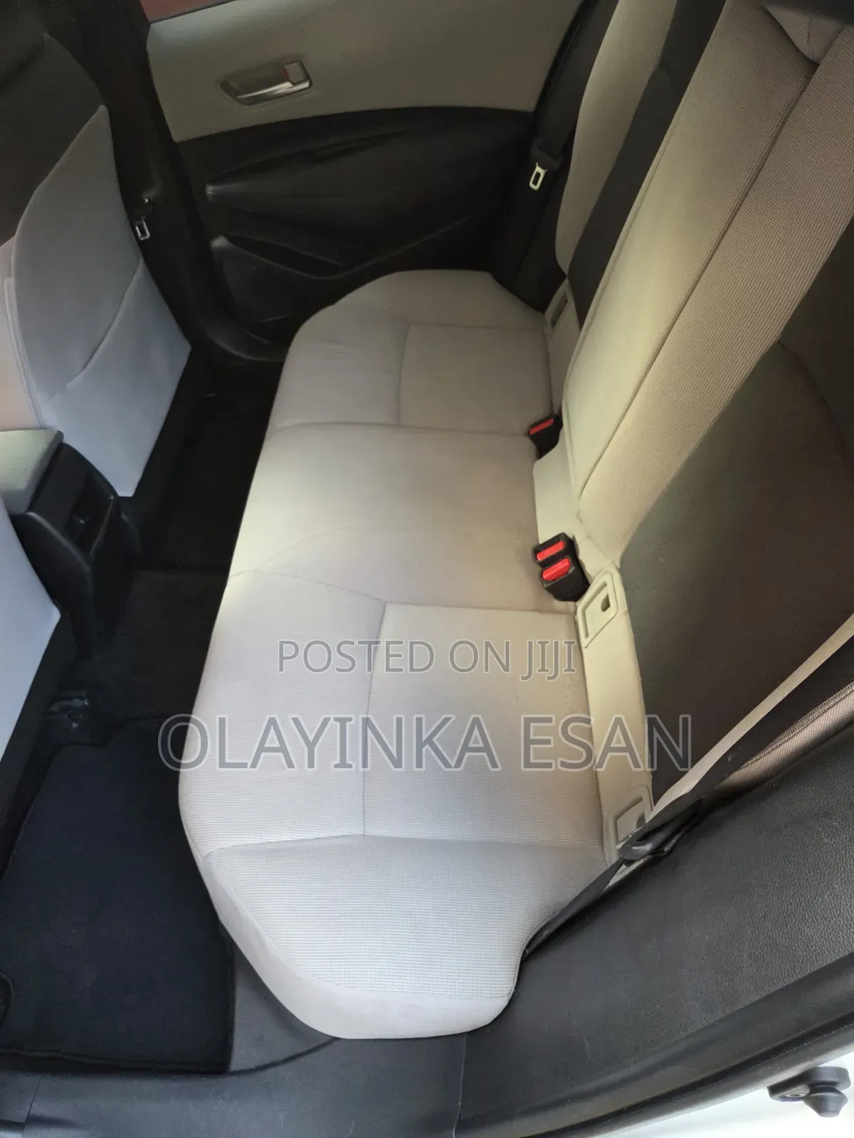 Toyota Corolla LE 2020 White