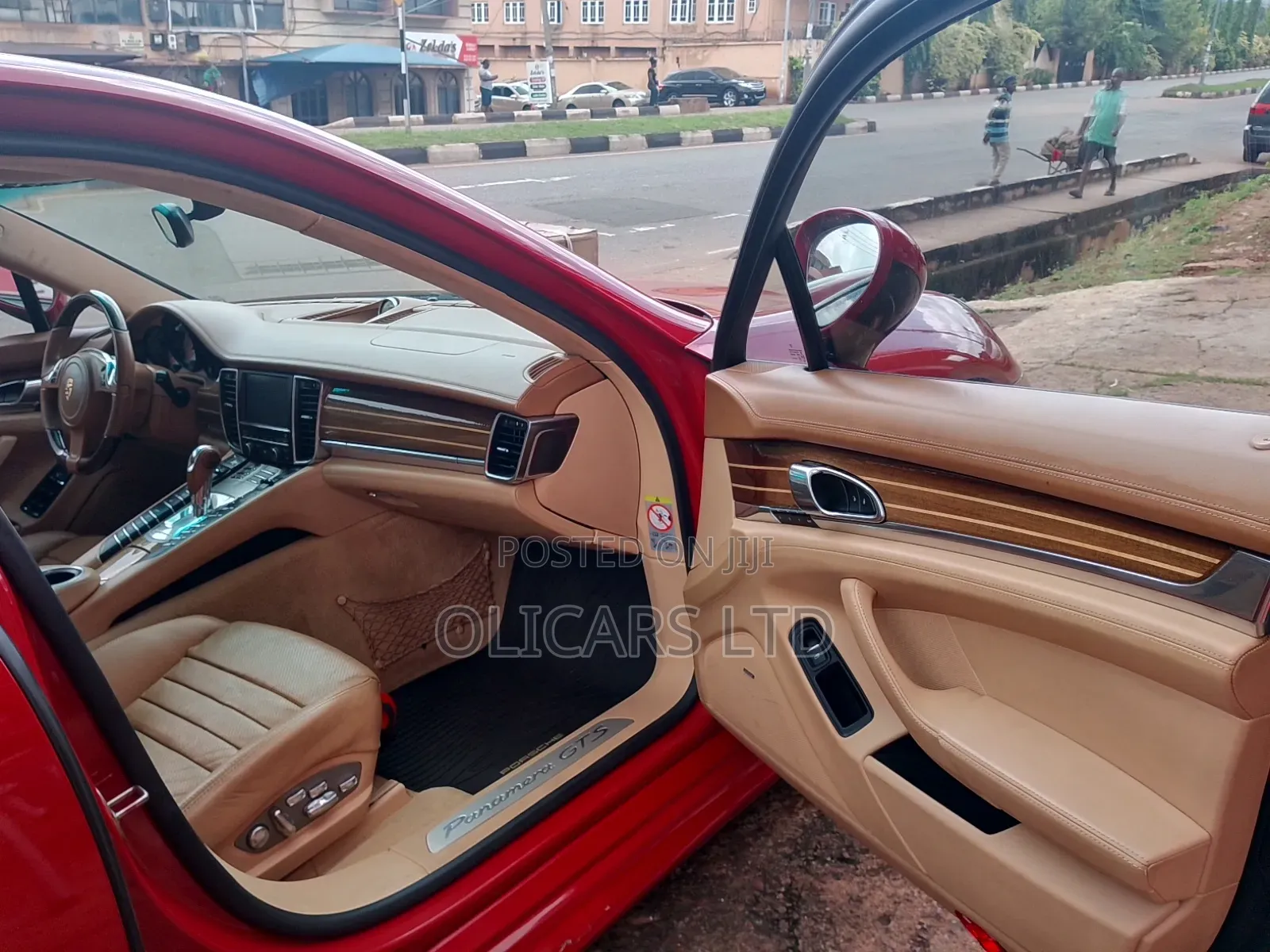 Porsche Panamera 2013 Red