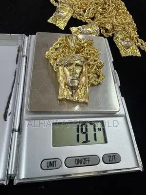 Pure Gold 18karat Gold Twisted Necklace Chains