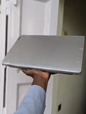 New Laptop Lenovo Ideapad 3 8GB Intel Core i3 SSD 256GB
