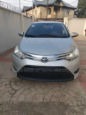 Toyota Yaris 2014 Silver