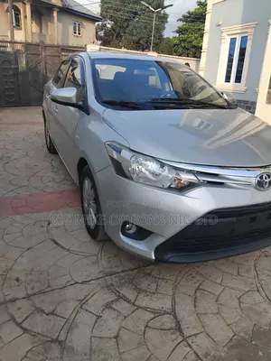 Toyota Yaris 2014 Silver