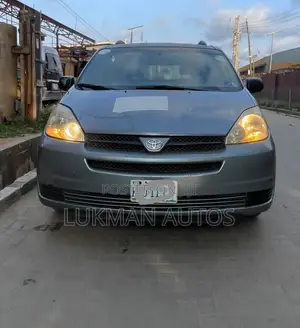 Toyota Sienna LE AWD 2006 Blue