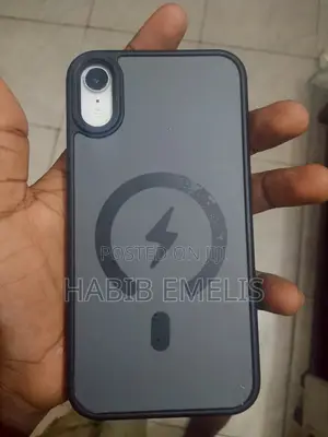 Apple iPhone XR 64 GB White