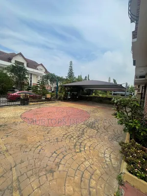 5bdrm Duplex in Carlton Gate Estate, Chevron for sale