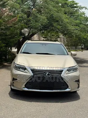 Lexus ES 2016 Gold