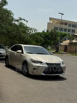 Lexus ES 2016 Gold