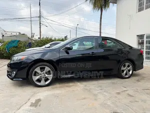 Toyota Camry SE 4dr Sedan (2.5L 4cyl 6A) 2012 Black